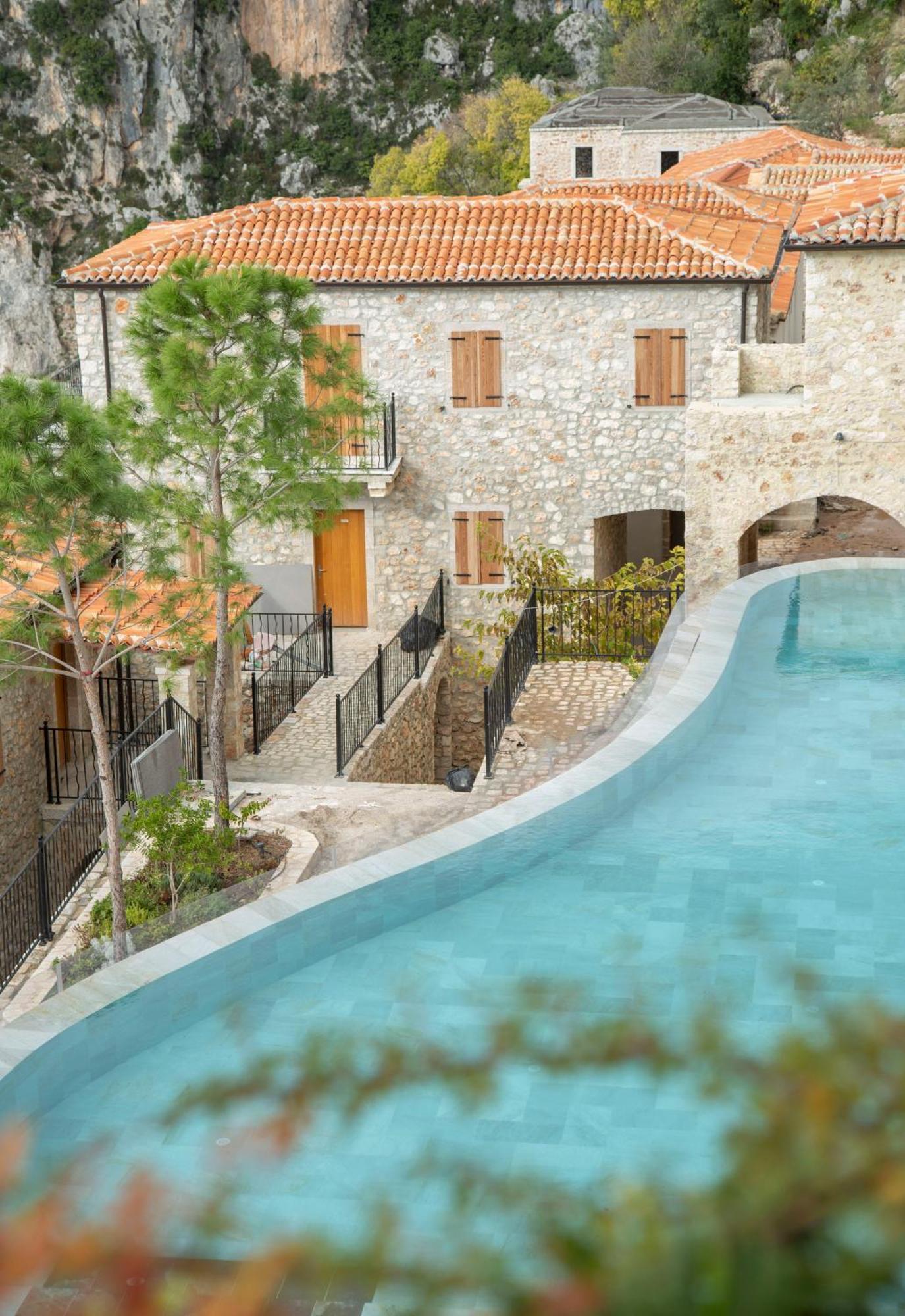 Zoe Hora Hotel Dhermi Bagian luar foto
