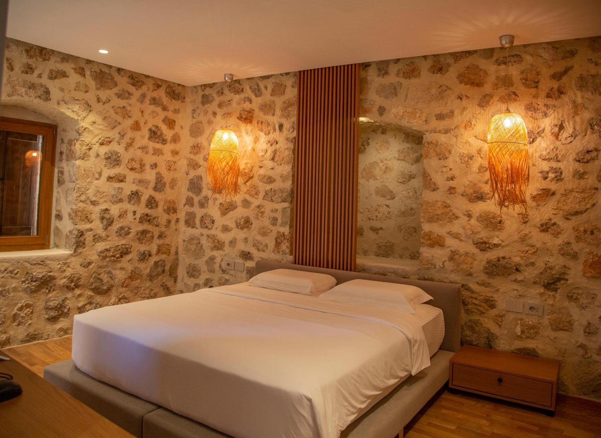 Zoe Hora Hotel Dhermi Bagian luar foto